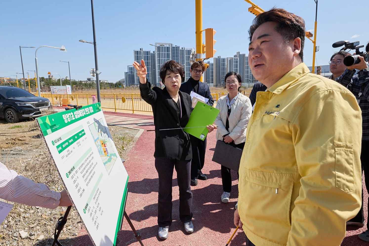 오세현 아산시장, 탕정7초·탕정고 설립 예정지 현장 점검 관련사진