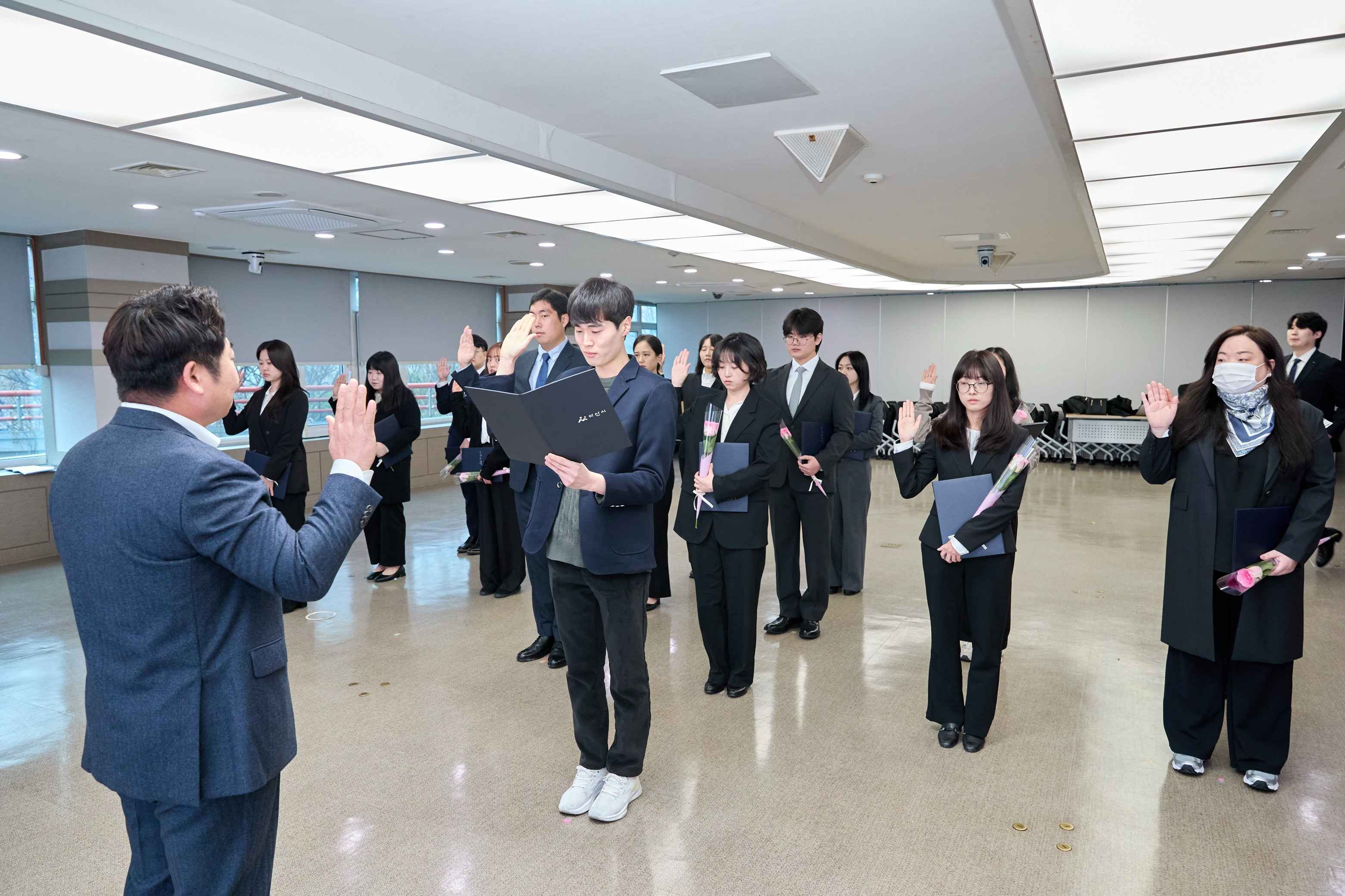 2025.12.15.신규공무원 임용장 교부