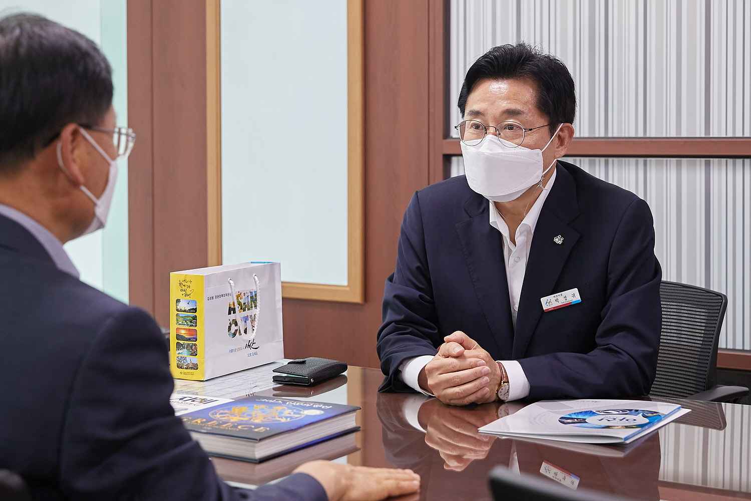 박경귀 아산시장, 송상근 해수부 차관 만나 ‘아산항 개발’ 건의 관련사진