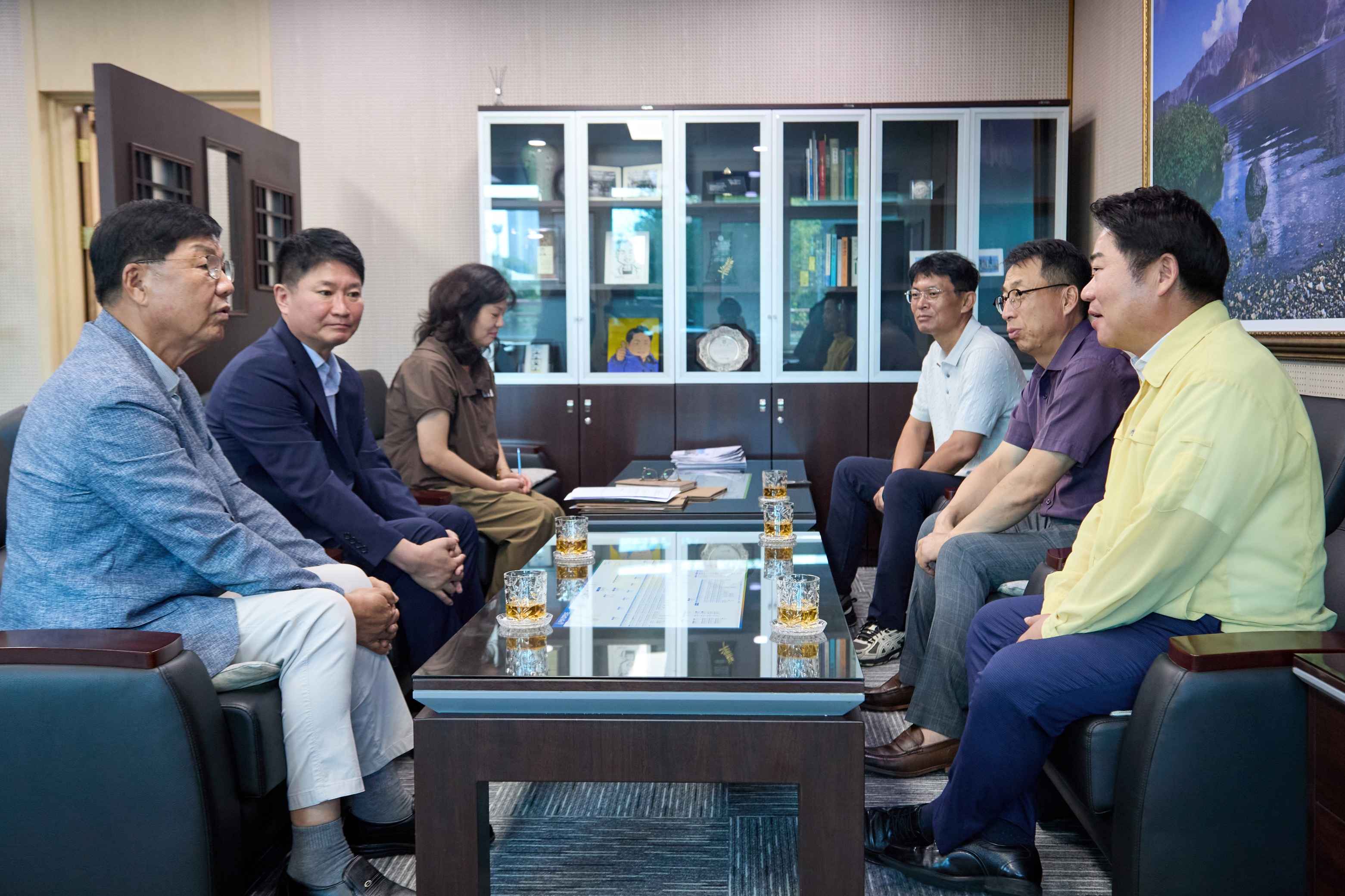 2025.09.01.온양고등학교 총동문회, 호우피해 지원성금 2백만원 전달