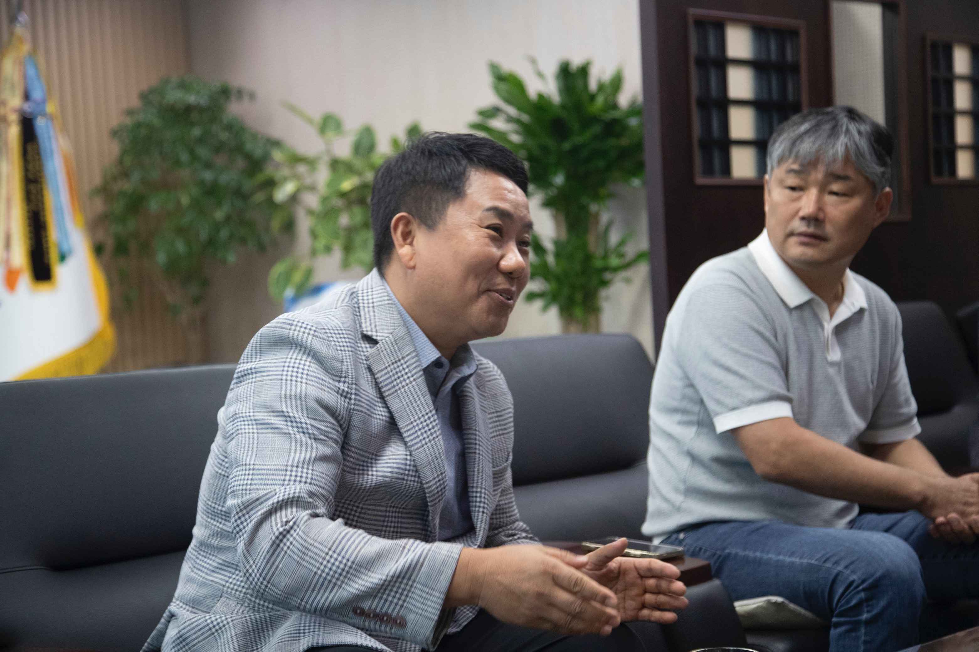 2025.08.14.선문대학교 총동문회 호우피해 지원성금 2백만원 전달