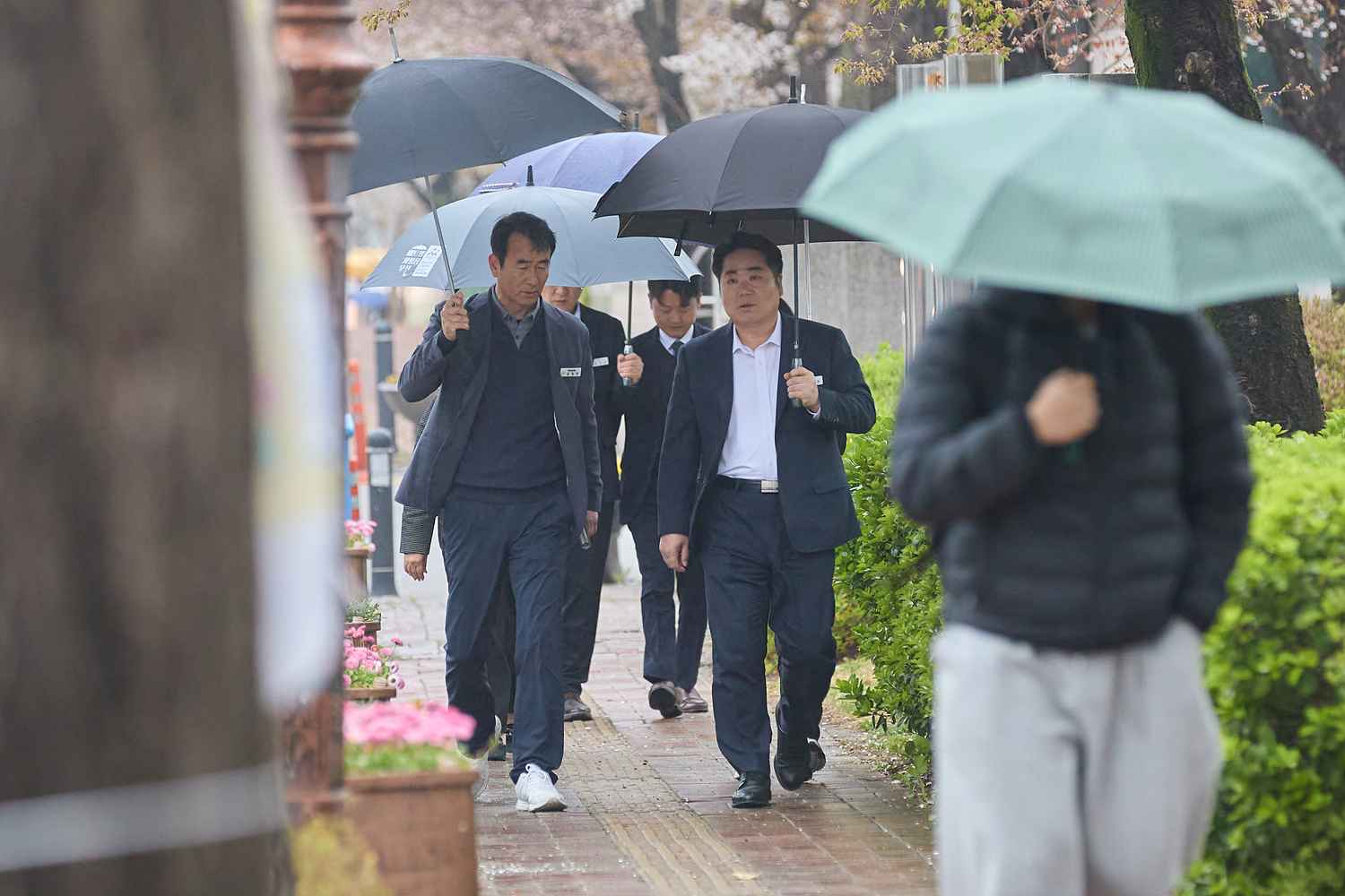 2026.04.10.재활용품 공공수거 근로자 선진지견학(예산군, 보령시) 참석자 배웅