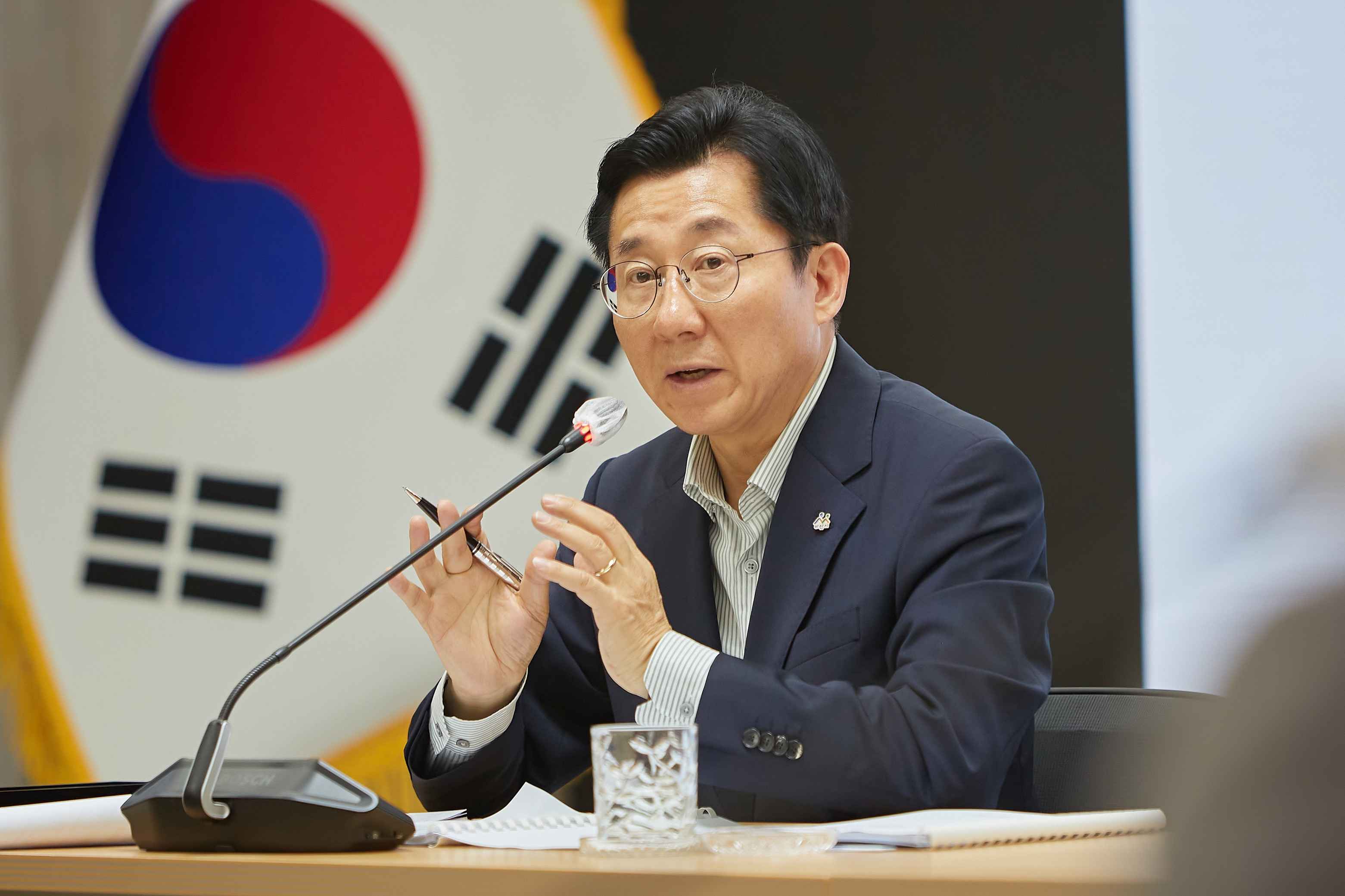 박경귀 아산시장, 민선 8기 첫 확대간부회의 개최 관련사진