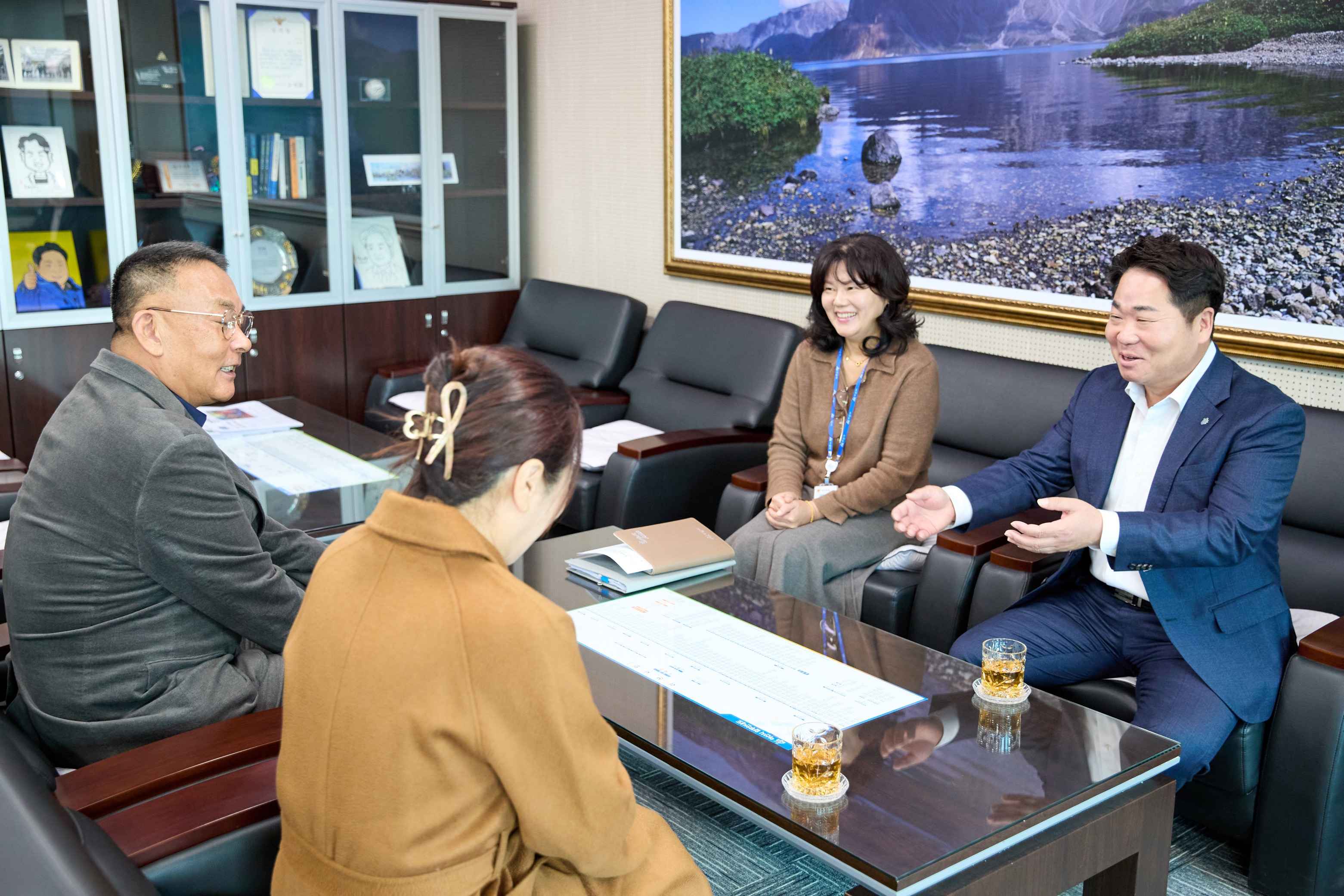 2025.11.20.이민식님 취약계층 후원물품 전달식