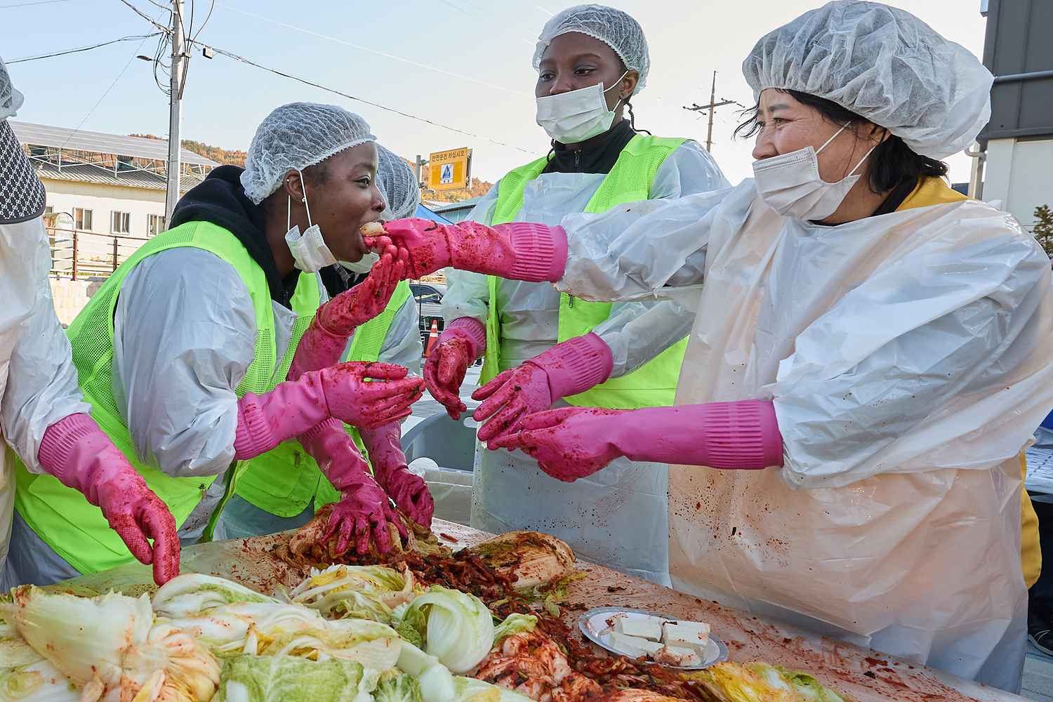 2025.11.11.사랑의 김장나눔(먹거리재단 주차장)
