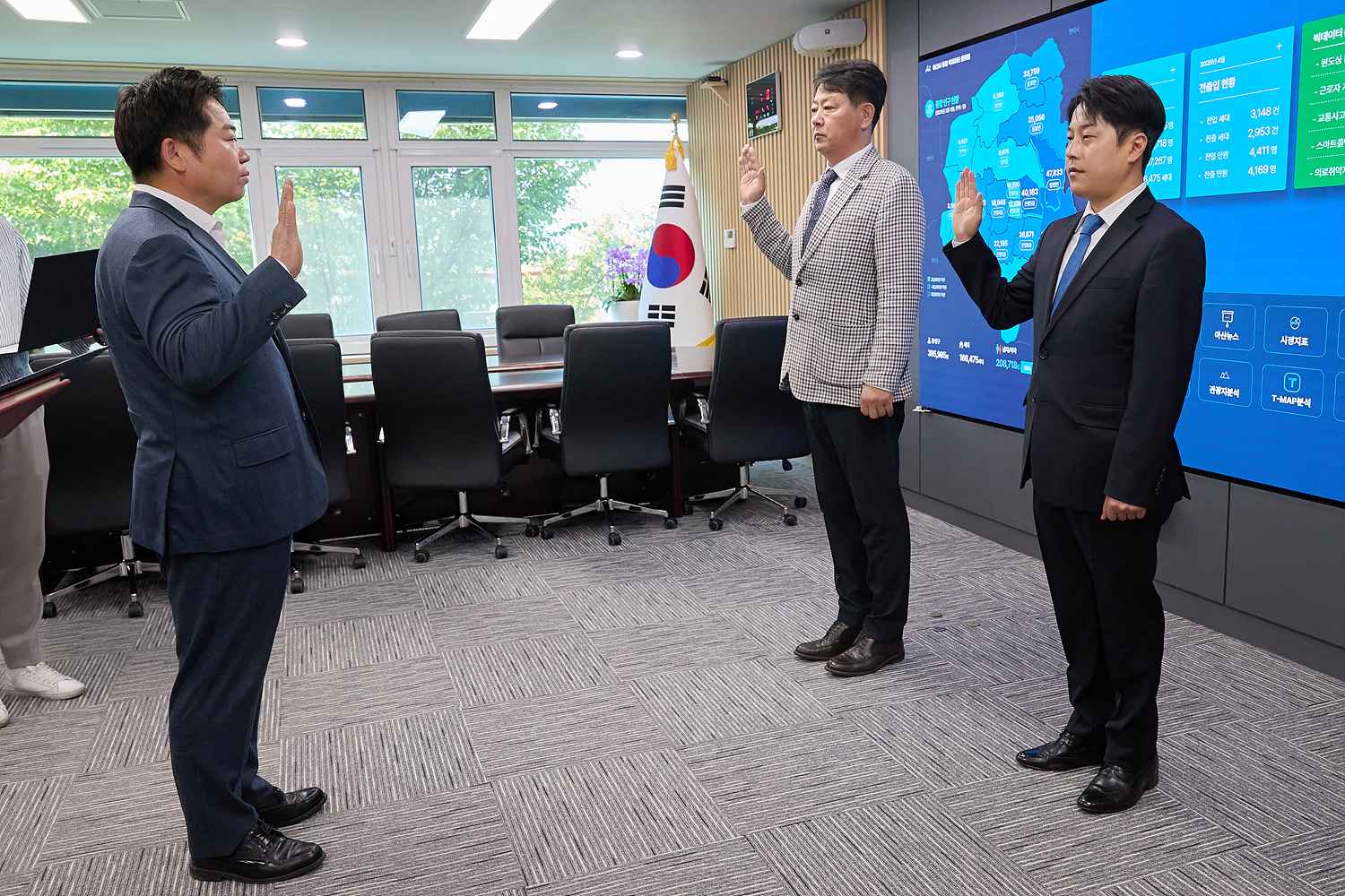 2025.05.07.임기제공무원(보좌관) 임용장 수여