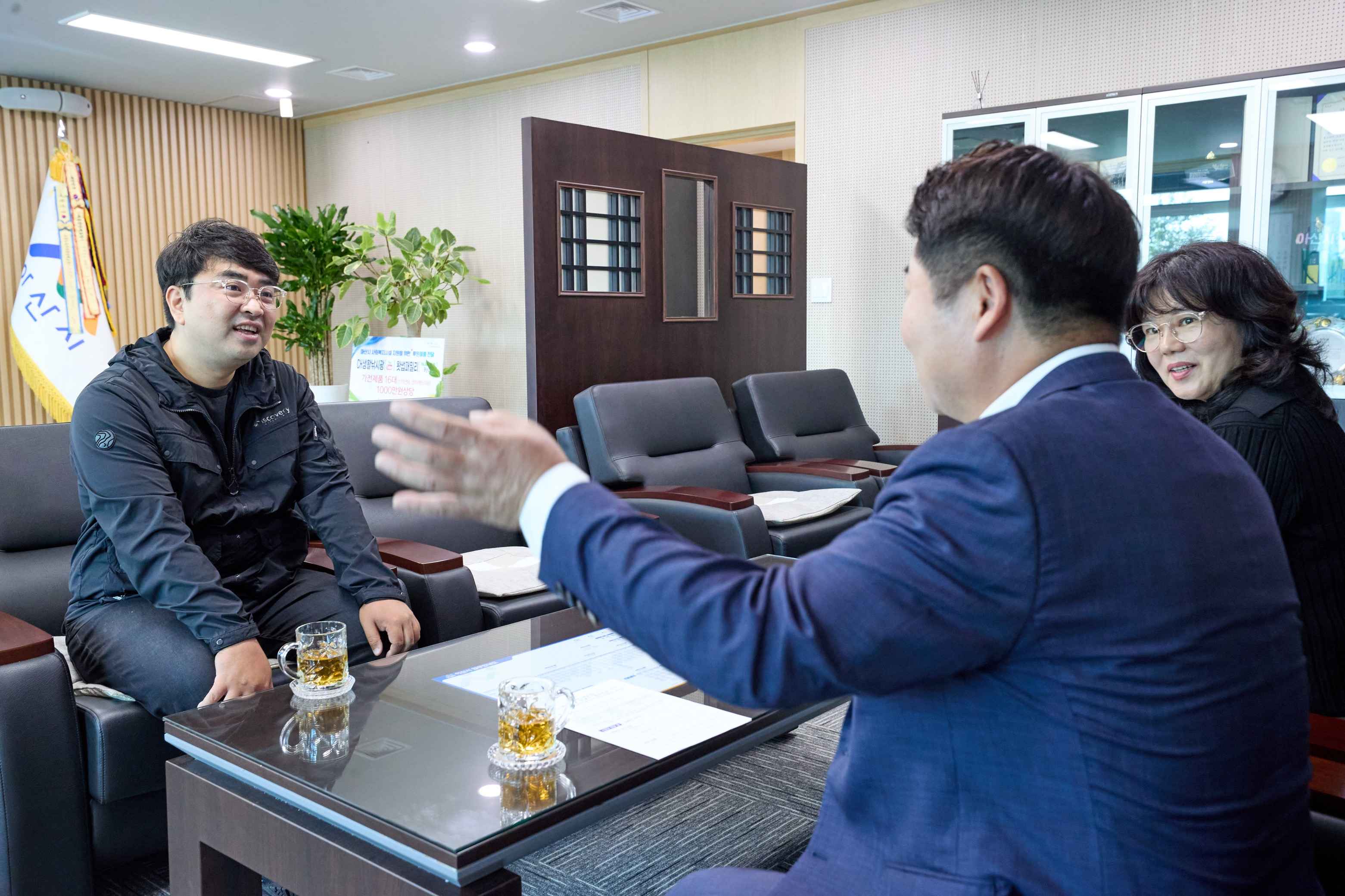 2025.10.23.CH생활낚시광(유튜브) 왓썹패밀리 취약계층 후원물품 전달