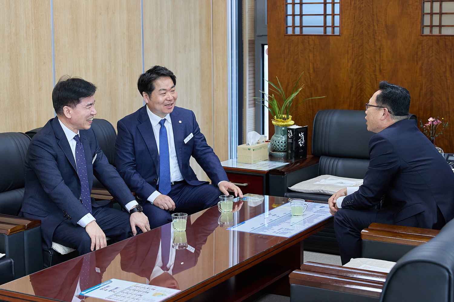 2025.04.03.민선8기 제9대 오세현 시장 취임_아산시의회 방문